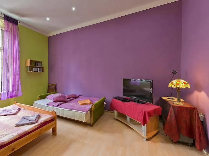 Hostel 70S Krakov 2*,